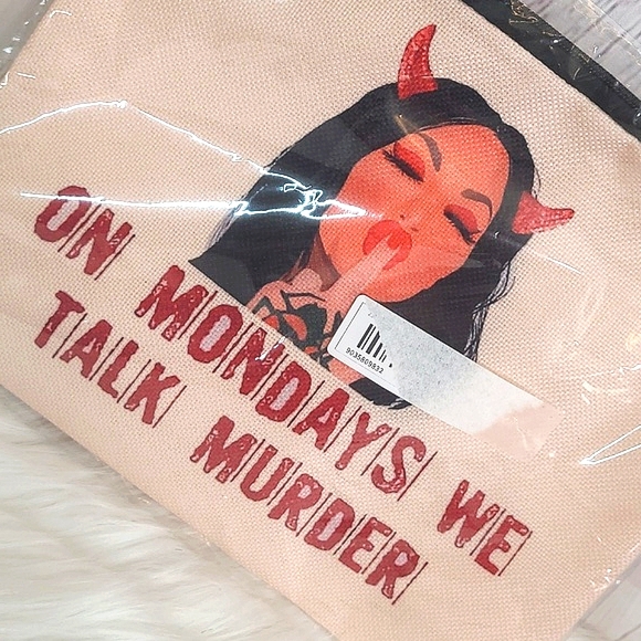 🆕️NIB Bailey Murder Mysteries & Makeup On Mondays We Talk Murder Makeup Bag - Picture 5 of 6